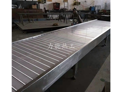 不銹鋼扣板輸送機(jī)